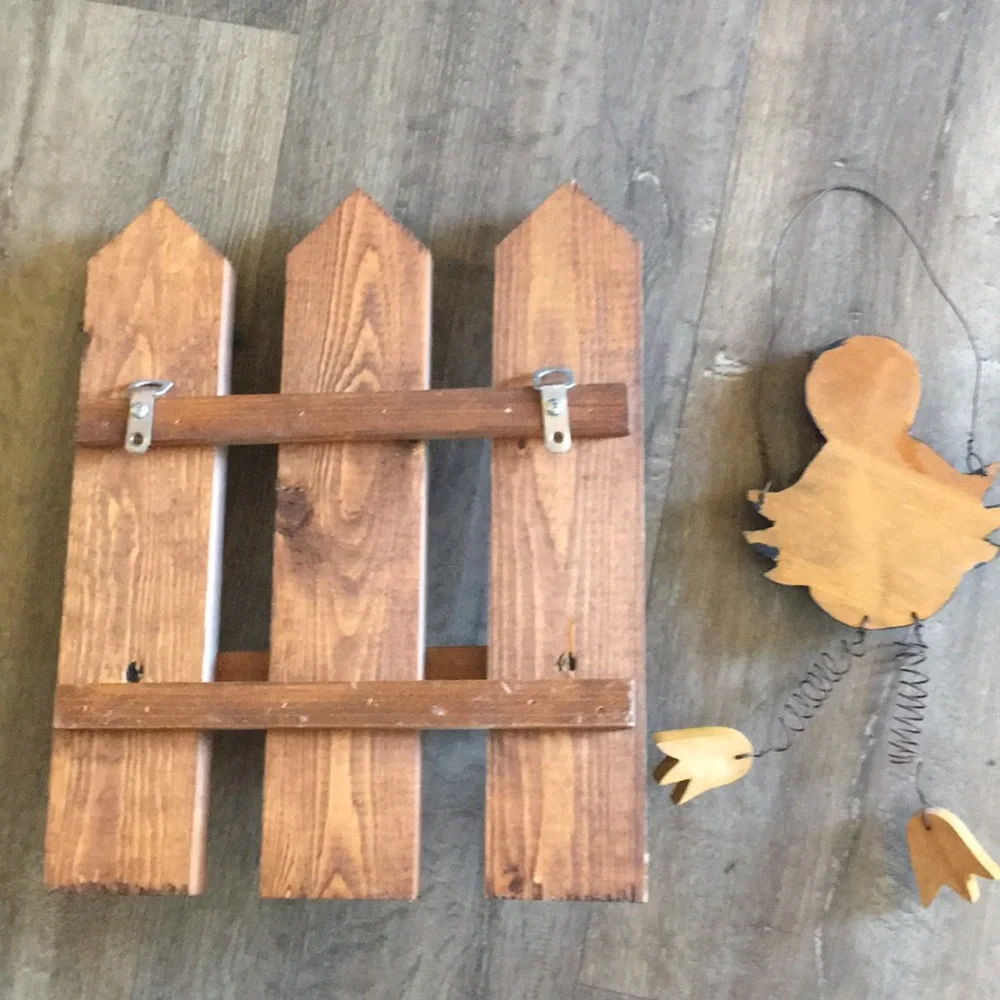 Wooden Pickett Fence Bird House Wall Art Key Holder Shelf Home Decor